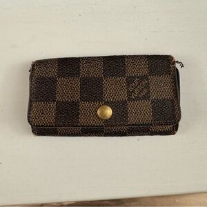 Louis Vuitton Damier Key Pouch